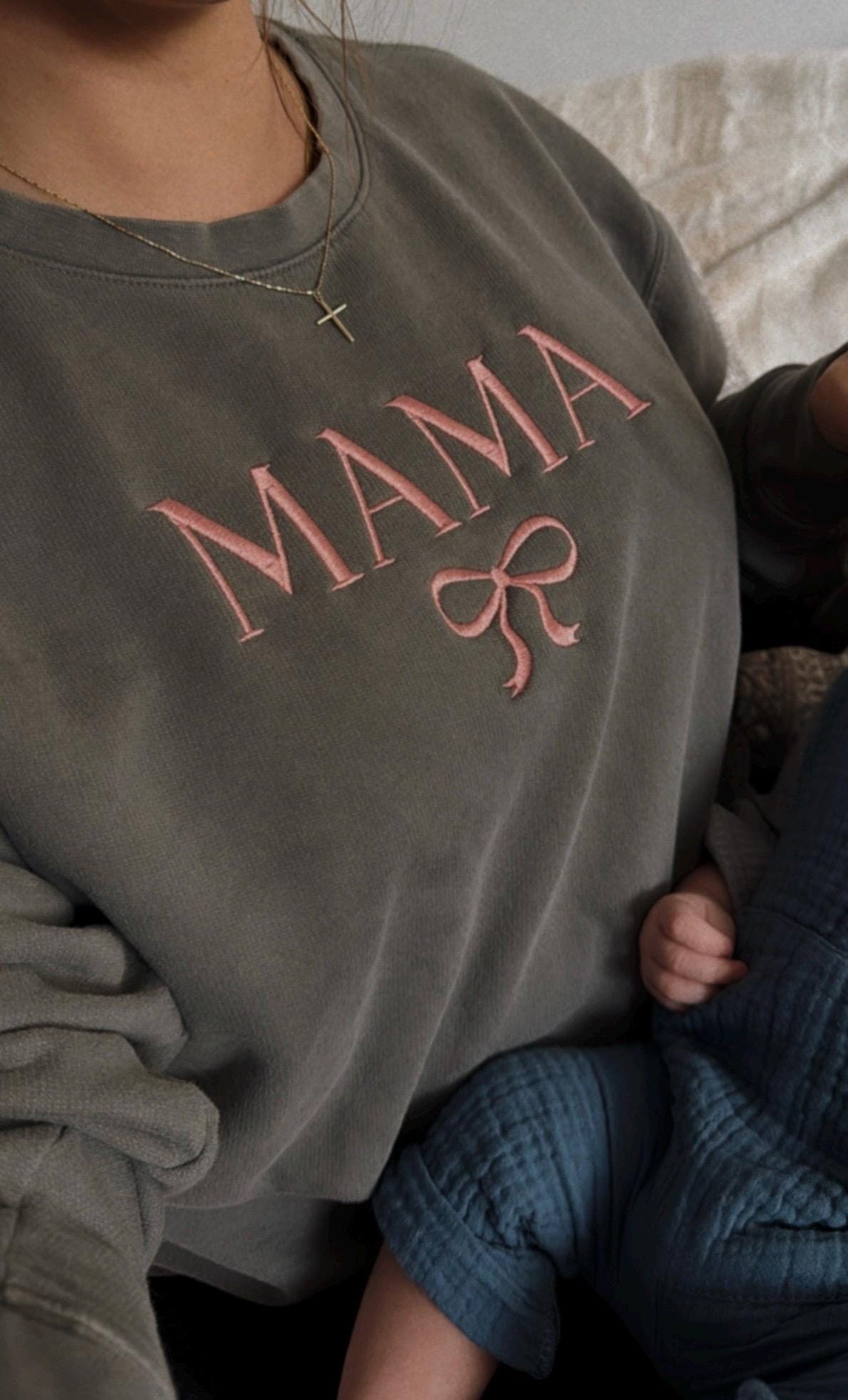 MAMA Bow Sweatshirt Crewneck, Gift for Mother’s Day, Momma Personalized Crewneck Girl Coquette Sweatshirt, Comfort Colors® mama crewneck